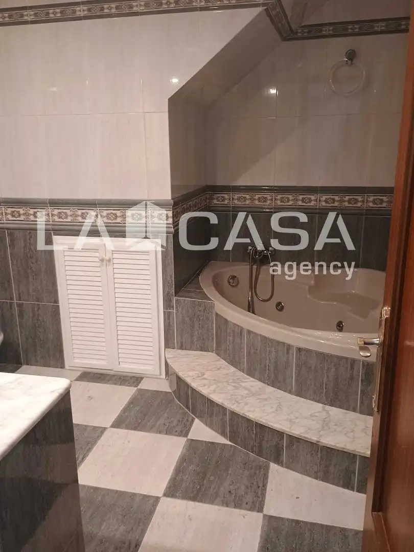 Houses for sale in Algeciras  with Terrace and Balcony
