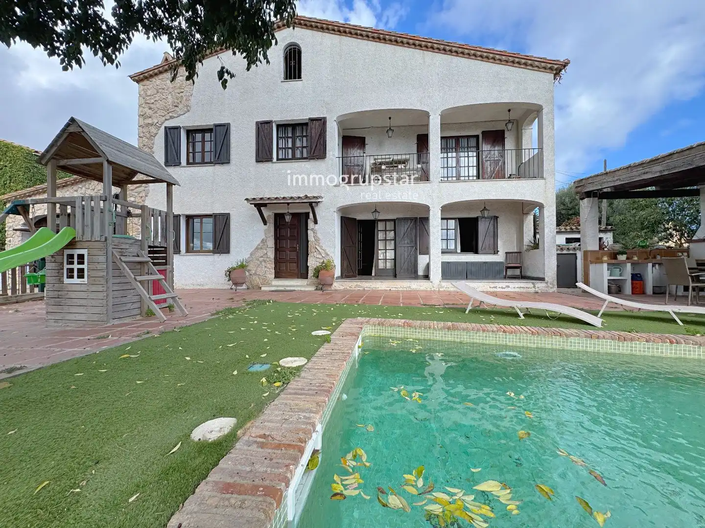 Vista exterior de Casa o chalet en venta en Castell d'Aro, Platja d'Aro i s'Agaró con Aire acondicionado, Calefacción y Terraza