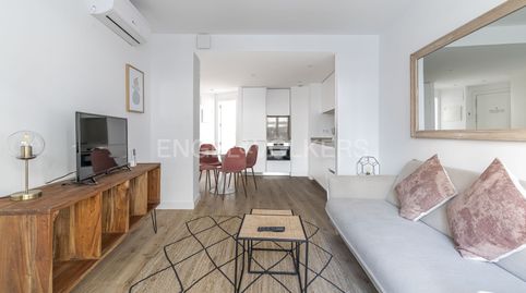 Foto 5 de Apartamento de alquiler en Castillejos - Cuzco, Madrid Capital