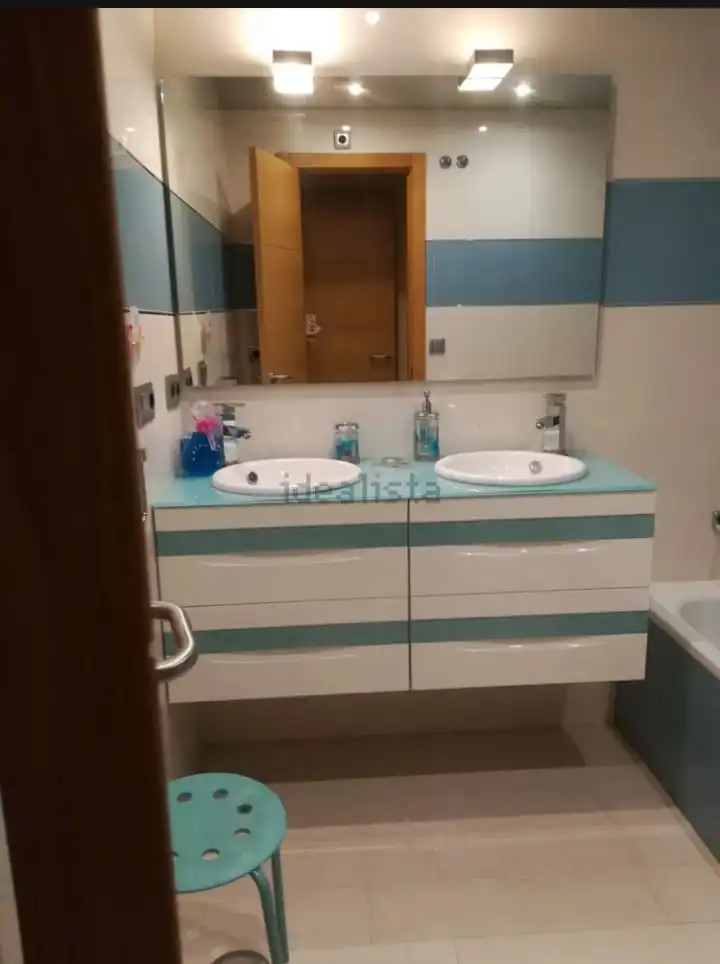 Bathroom of Detached homes for rent in Dos Hermanas  with Air Conditioner and Pets allowed