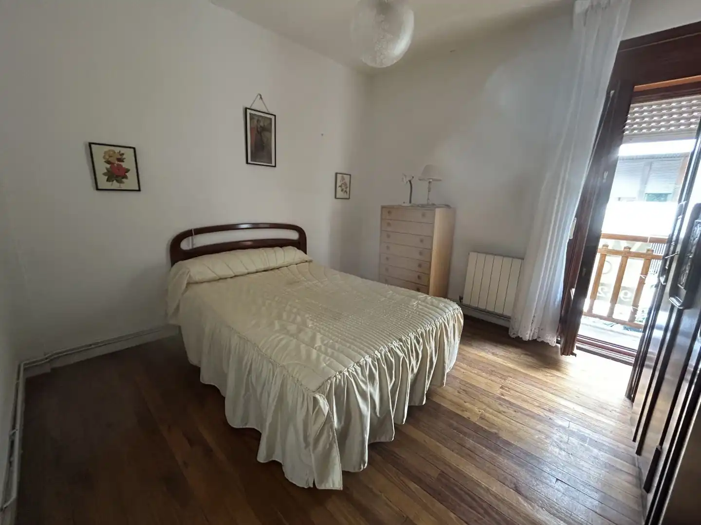 Habitación de Casa o chalet en venta en Laredo con Calefacción, Terraza y Trastero
