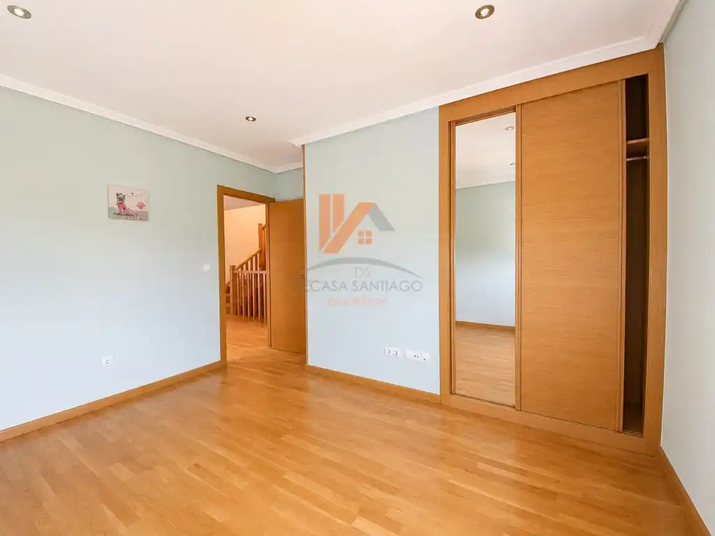 Casa adosada en venta en Rua Fontela, O Pino