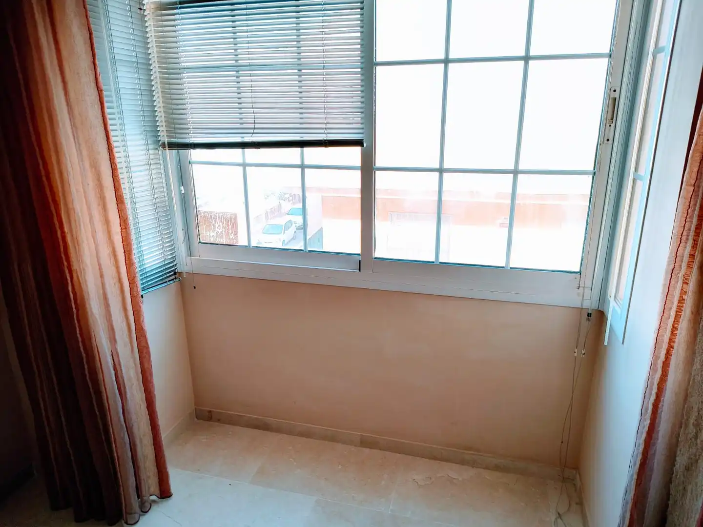 Habitación de Piso en venta en Fuengirola con Aire acondicionado y Balcón