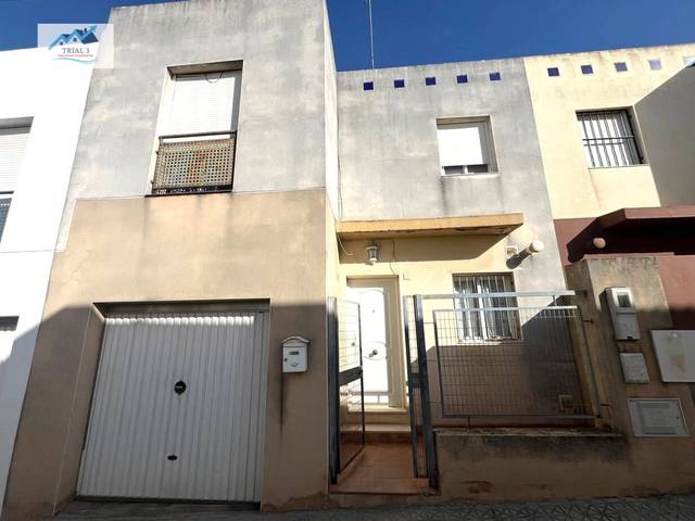 Casa-chalet en Venta en Calle CORONIL, 5 en Mairena del Alcor