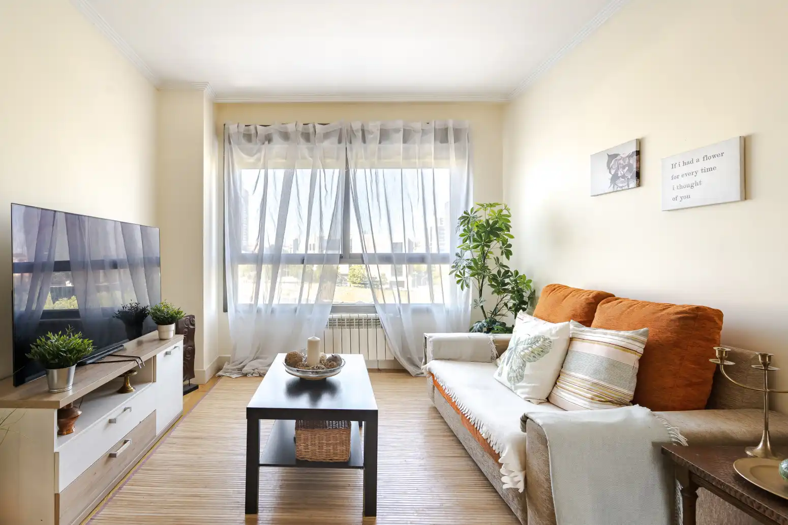 Sala de estar de Piso en venta en Madrid con Aire acondicionado, Calefacción y Jardín privado