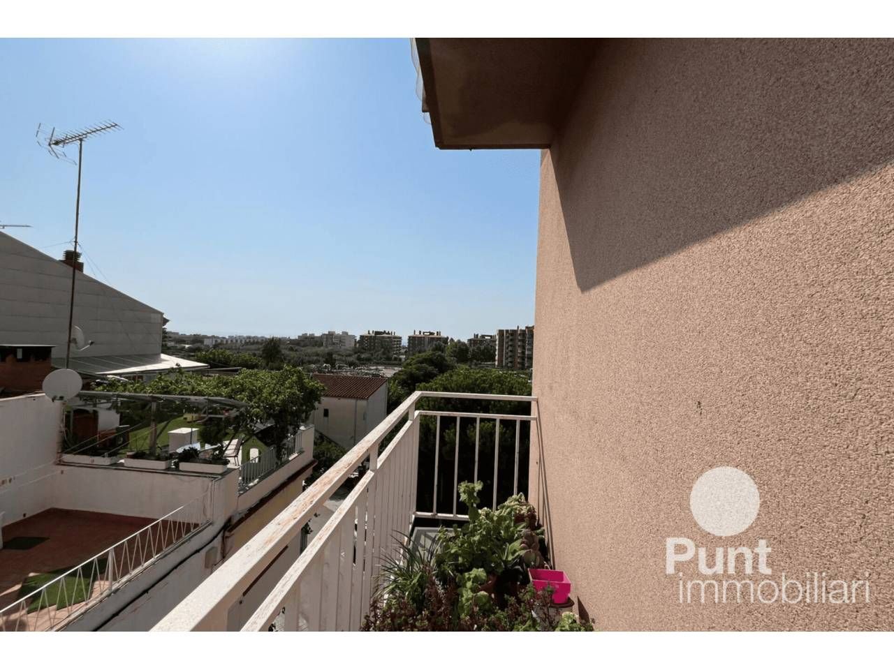 Balcony of Flat for sale in Premià de Dalt  with Air Conditioner, Storage room and Furnished