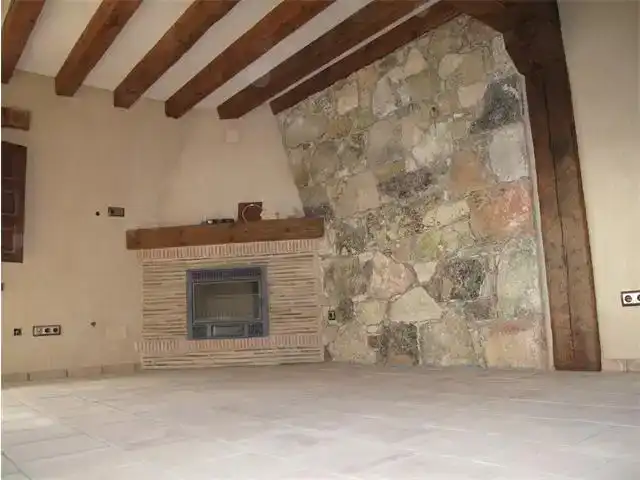 Sala de estar de Casa o chalet en venta en Pedraza con Jardín privado, Trastero y Amueblado