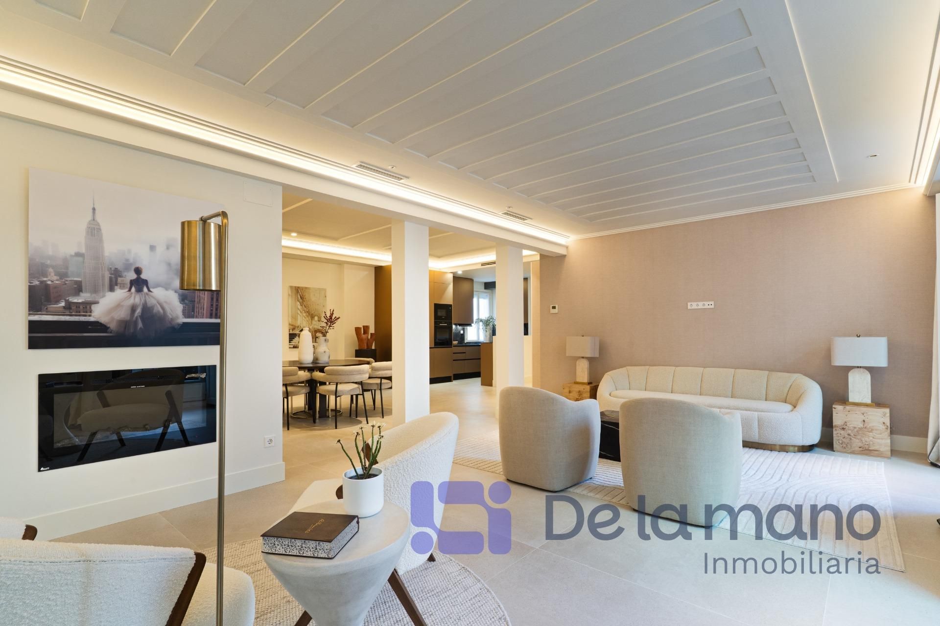 Flat for sale in Calle de Noblejas, Palacio, Centro