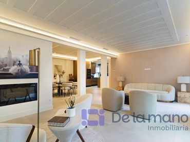 Piso con balcón en venta en Calle de Noblejas