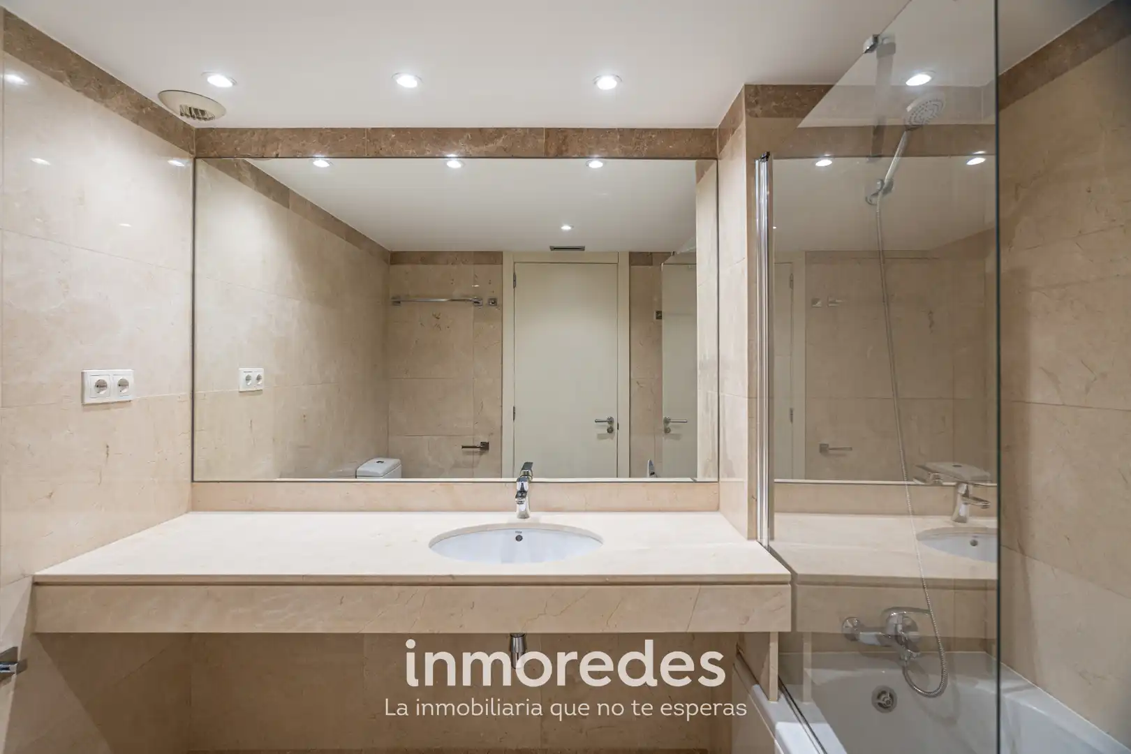 Bany de Pis en venda en Barcelona amb Aire condicionat, Calefacció i Parquet
