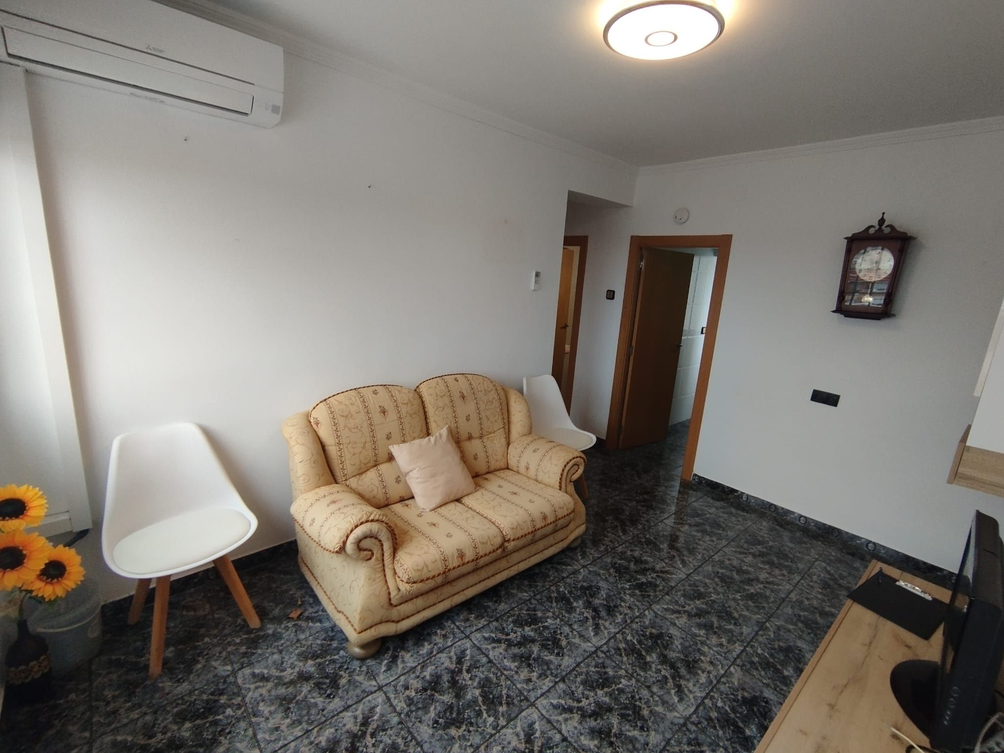 Living room of Flat for sale in Cornellà de Llobregat