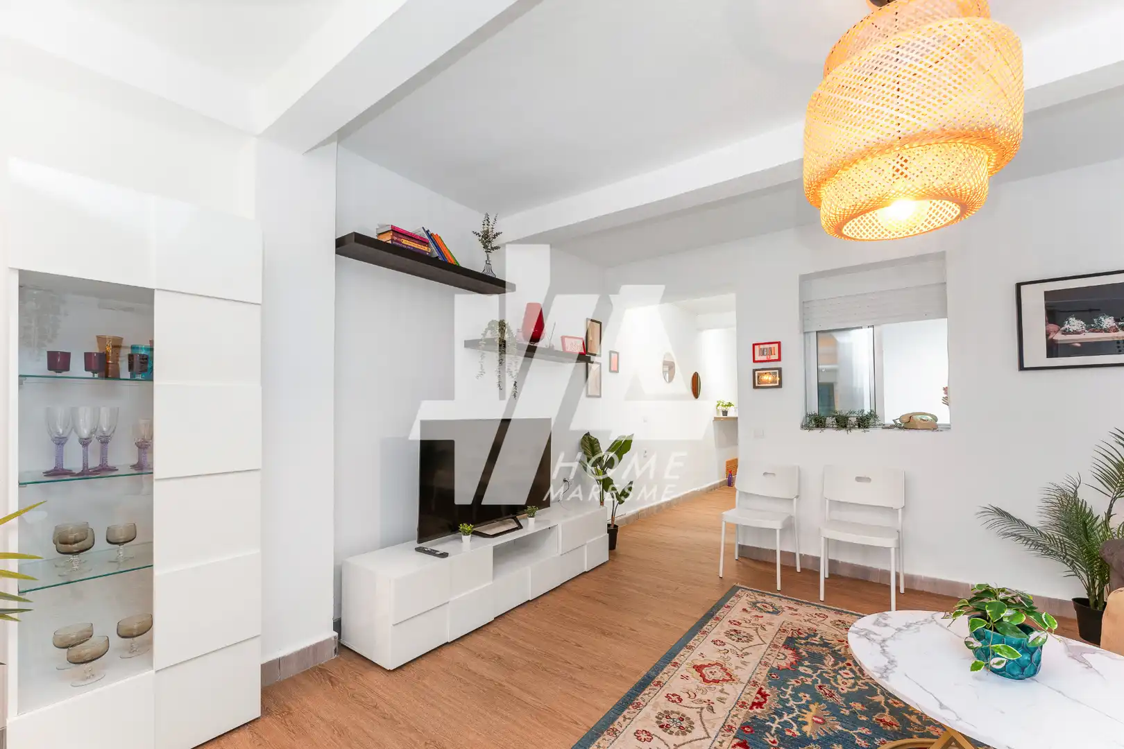 Sala d'estar de Casa o xalet en venda en Sant Adrià de Besòs amb Aire condicionat, Calefacció i Jardí privat