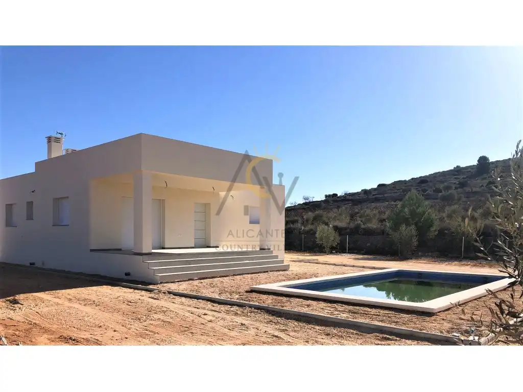 Xalet amb piscina en venda a El Pinós / Pinoso, imagen 4