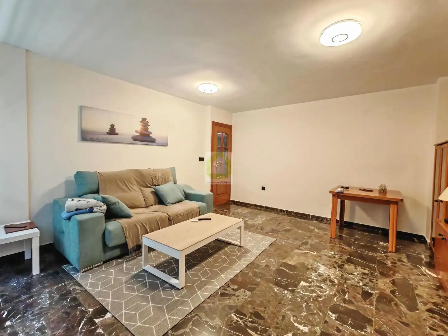 Living room of Flat for rent in Granada  with Air Conditioner and Furnished