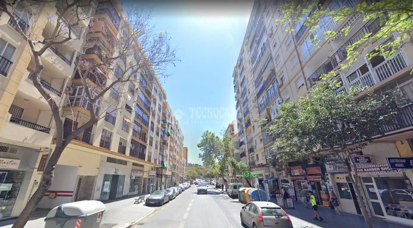 Vista exterior de Garatge en venda en Málaga