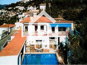 Detached house with pool for sale in d'Antoni Canals