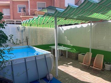 Villa con balcone in vendita a Calle Comuneros de Castilla