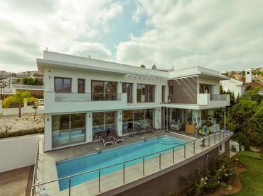 Xalet amb piscina en venda a Calle Lago 'Cala-Golf'