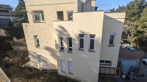 Venta de tres casas en construcción (WIP) en calle Eugeni D’ors, La Llacuna, Barcelona.