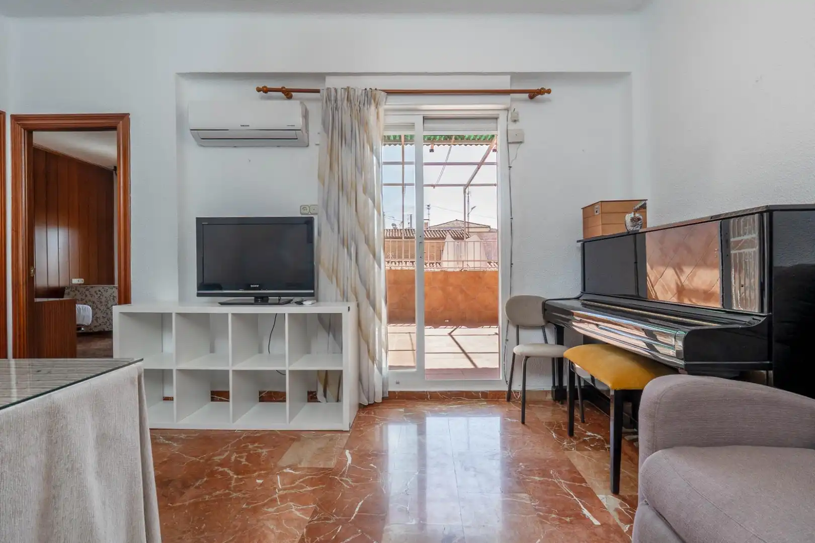 Living room of Attic for sale in Granada  with Air Conditioner, Terrace and Balcony