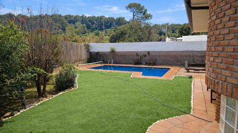Foto 2 de Casa adosada en venda a Carrer de L'horténsia, Les Fonts, Terrassa
