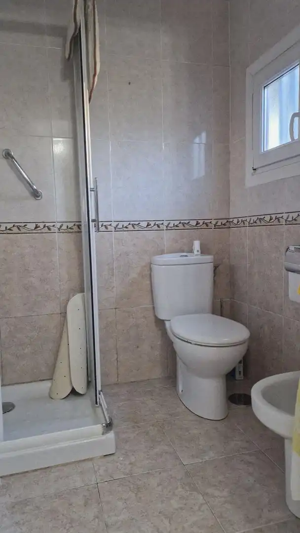 Bany de Casa o xalet en venda en Molledo amb Calefacció, Terrassa i Traster