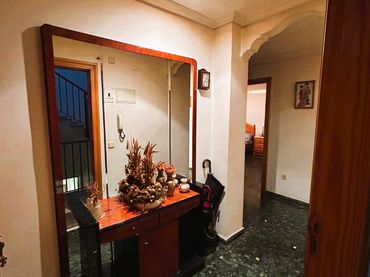 Appartamento con balcone in vendita a Centro