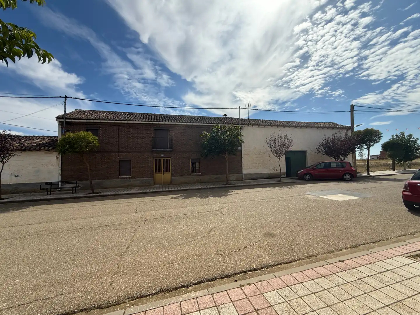 Vista exterior de Casa o xalet en venda en Cervatos de la Cueza amb Traster i Moblat
