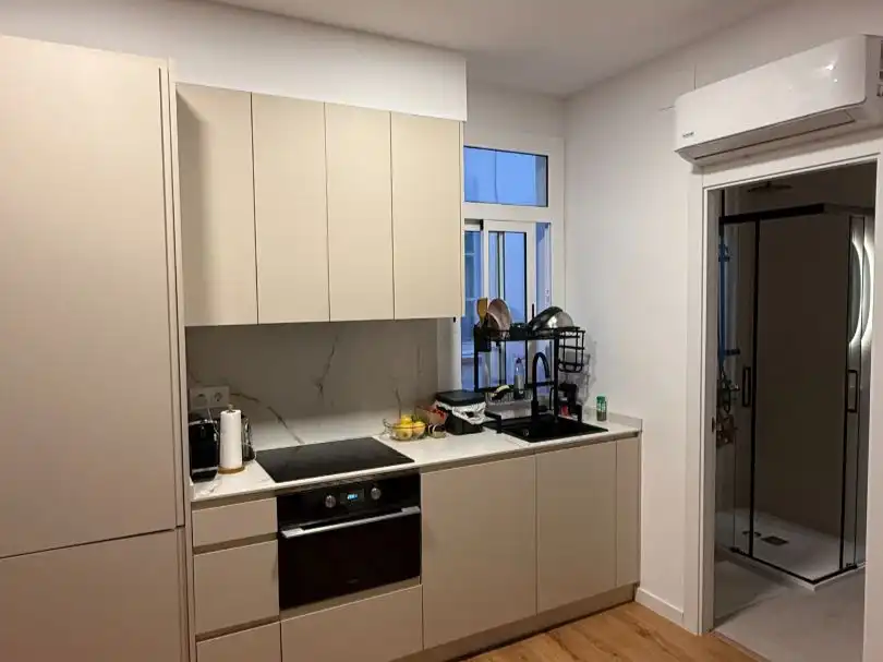 Küche von Wohnung zur Miete in Barcelona mit Klimaanlage, Parkett und Möbliert