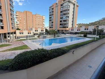 Duplex con piscina in vendita a Calle Xaloc