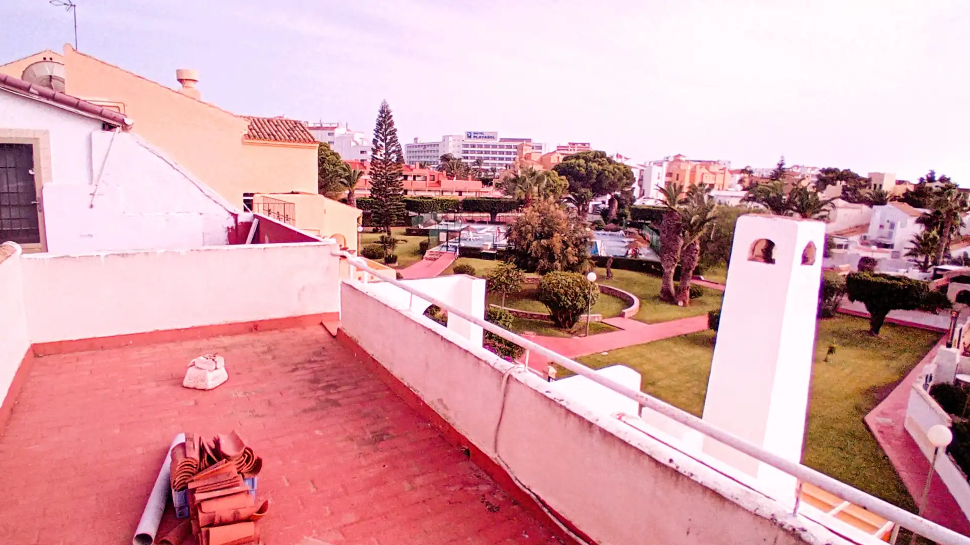 Terrassa de Casa adosada en venda en Roquetas de Mar amb Jardí privat, Terrassa i Traster