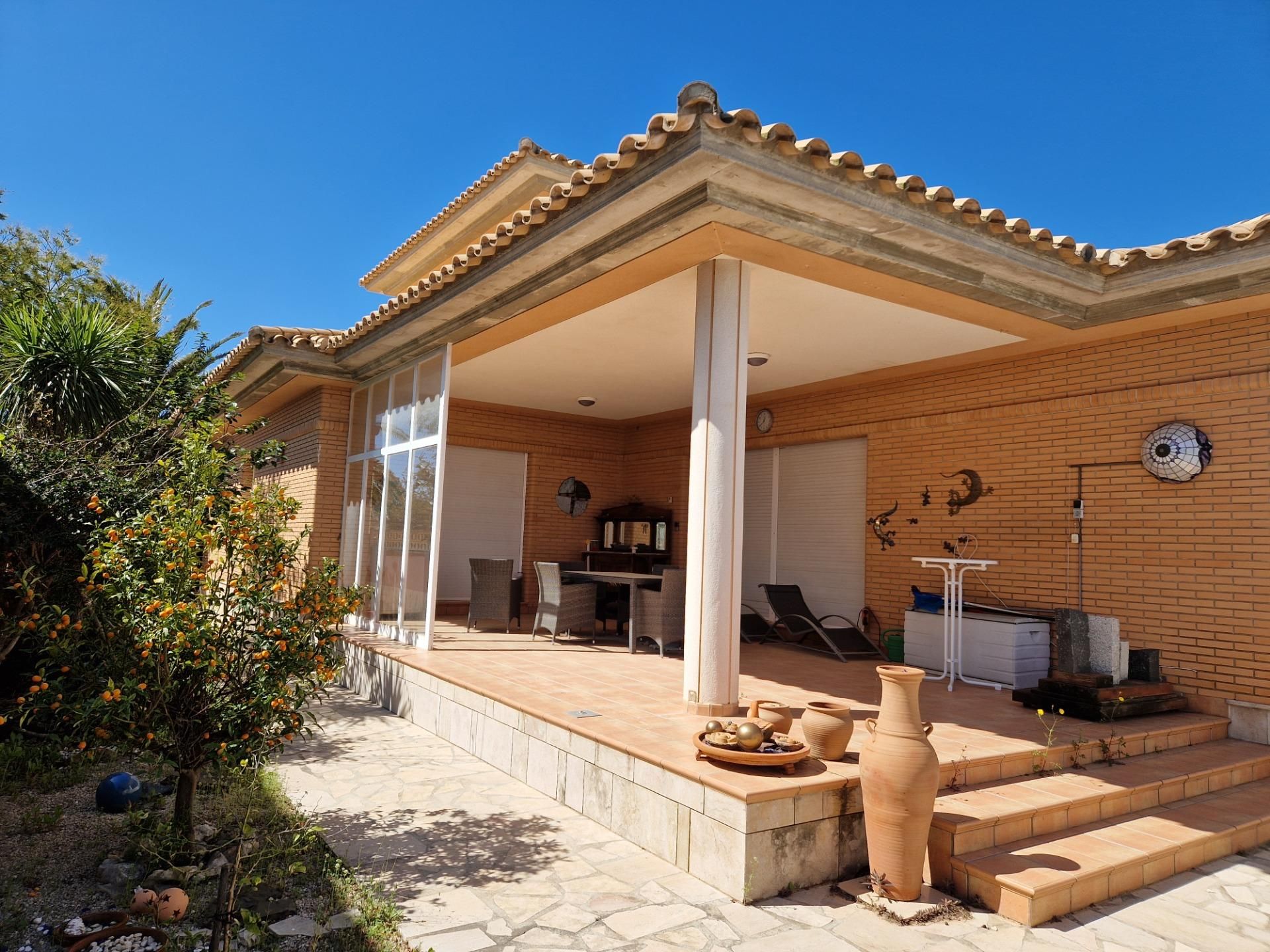 Terrace of House or chalet for sale in Mont-roig del Camp  with Air Conditioner, Heating and Private garden