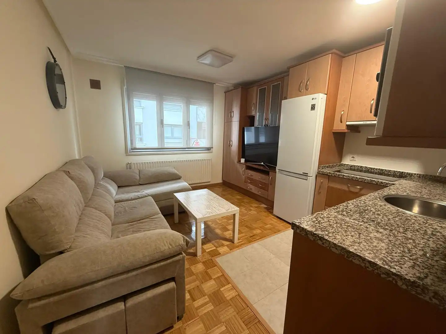 Sala de estar de Apartamento de alquiler en León Capital  con Parquet, Amueblado y Horno