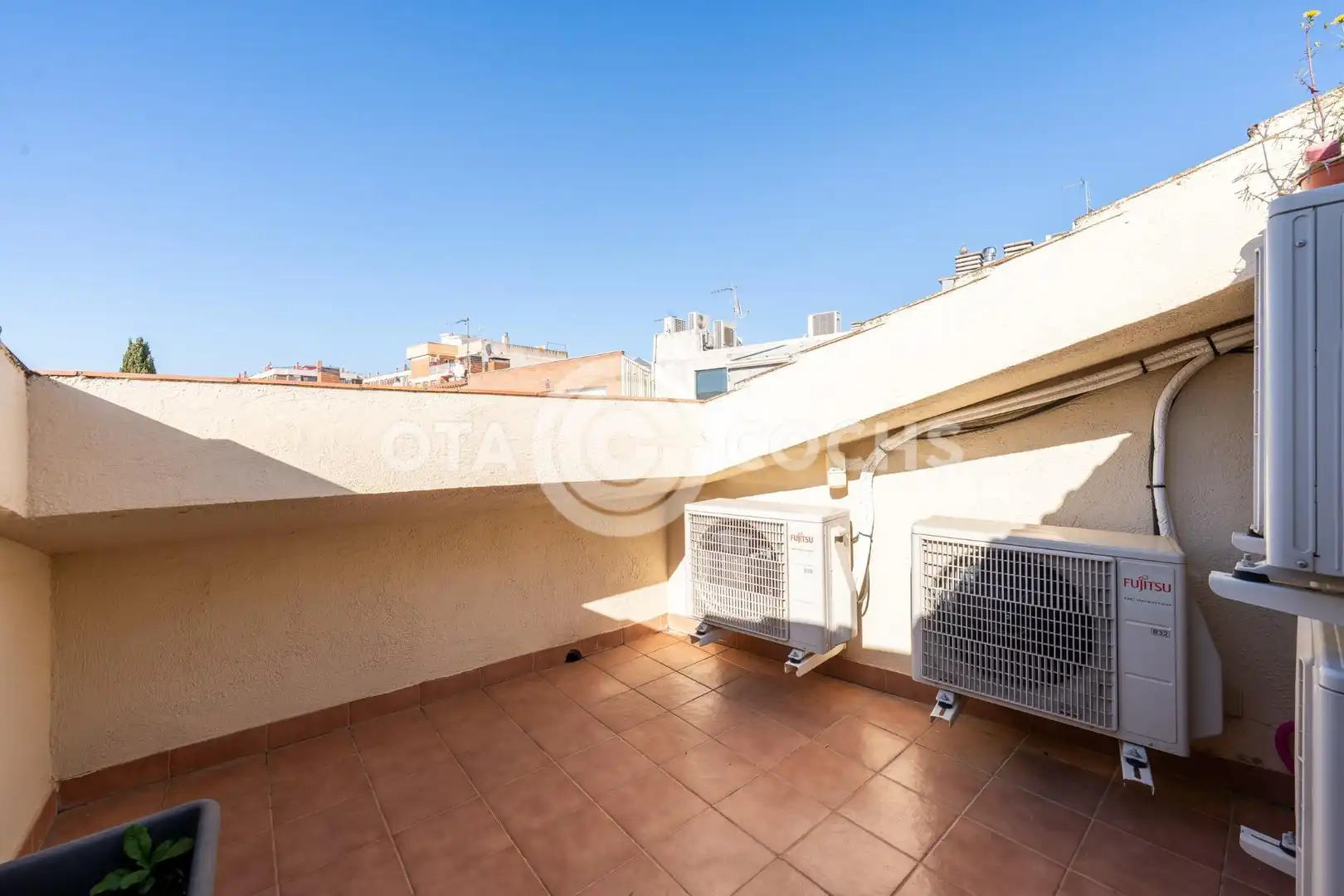 Terrassa de Casa adosada en venda en Reus amb Aire condicionat, Calefacció i Jardí privat