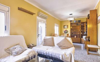 Living room of Flat for sale in Montcada i Reixac  with Air Conditioner, Heating and Terrace