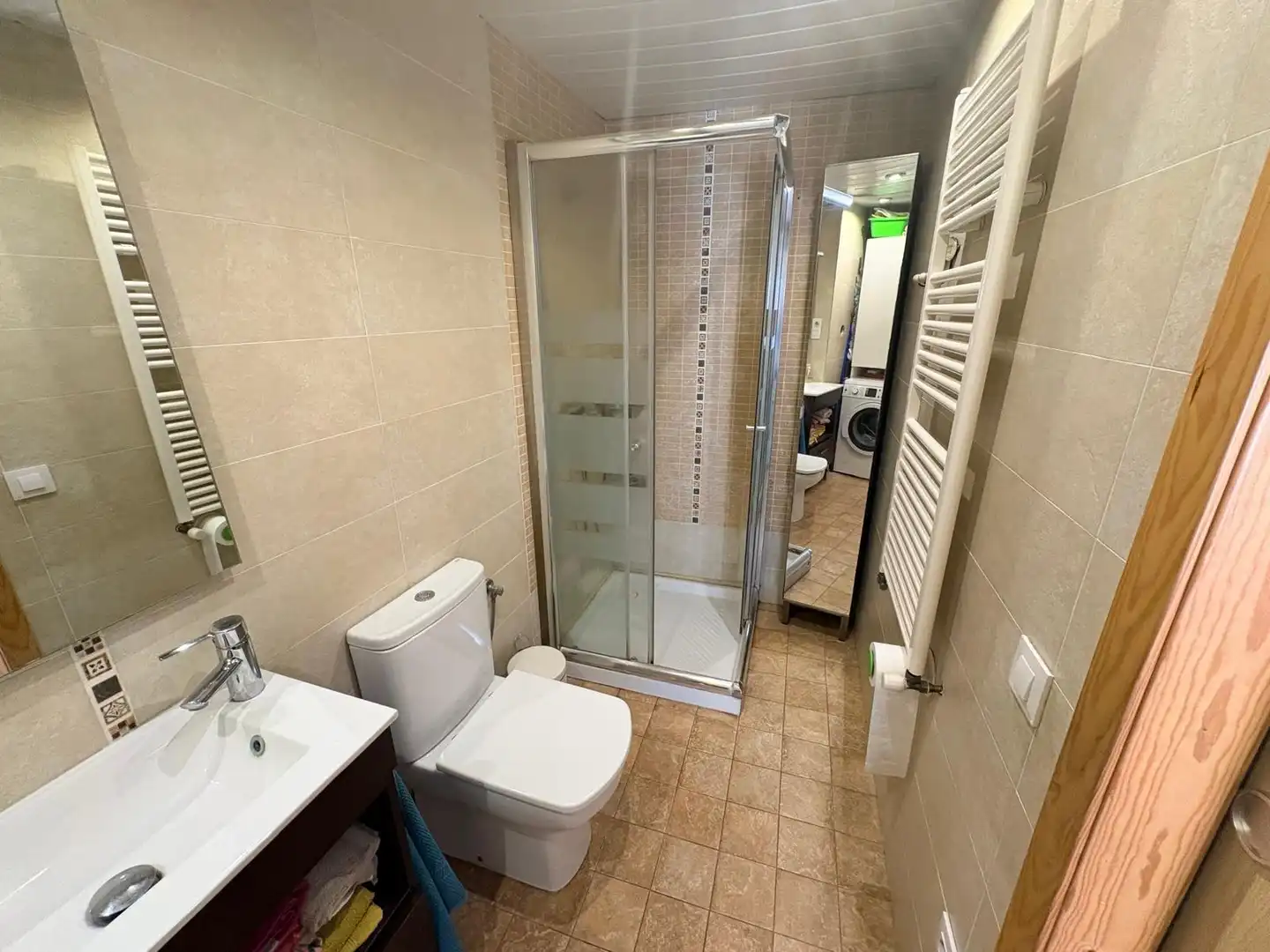 Bany de Casa o xalet en venda en Sant Martí de Tous amb Calefacció, Terrassa i Balcó