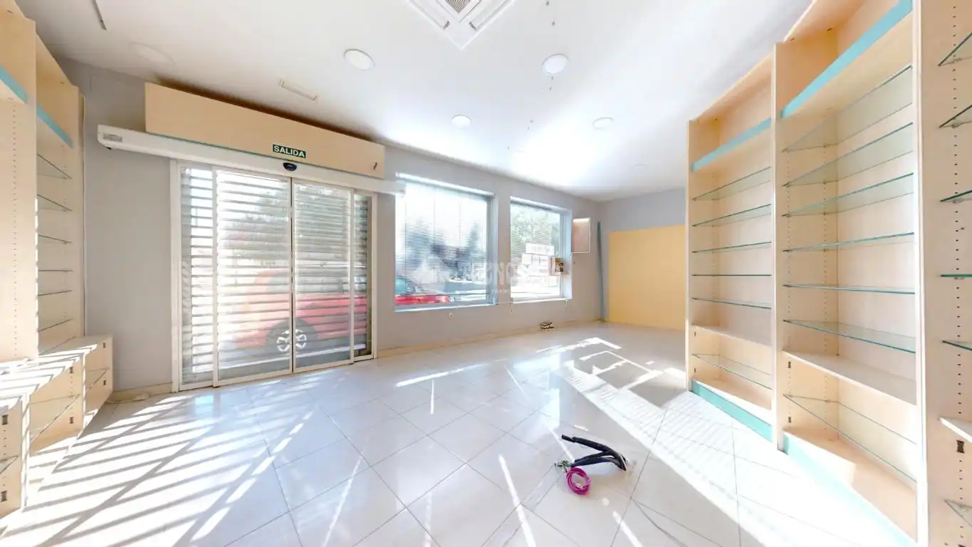 Gewerbefläche zum Verkauf in Torrelaguna, imagen 3
