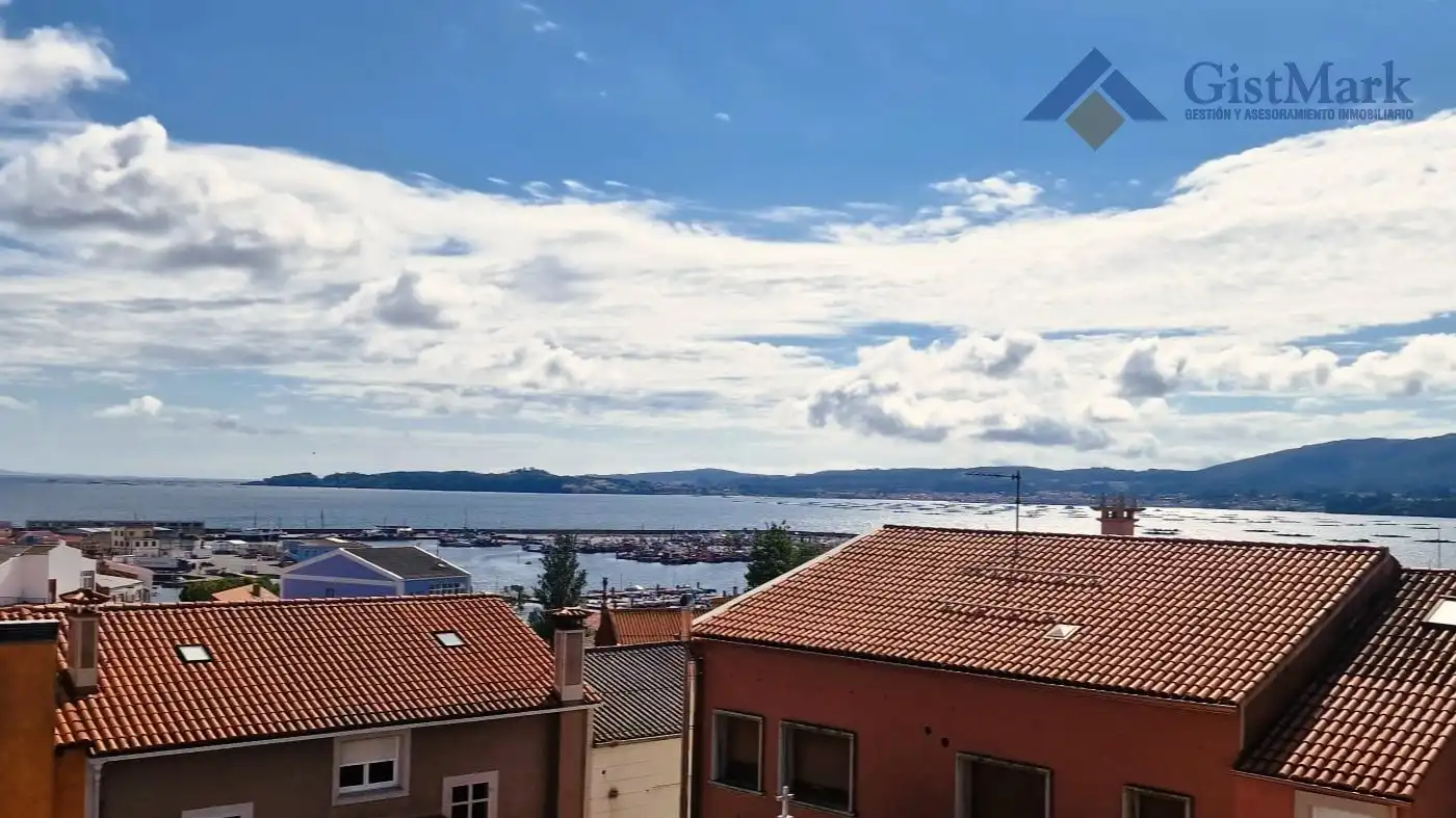 Vista exterior de Pis en venda en Boiro amb Aire condicionat i Calefacció