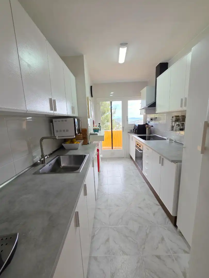 Cocina de Casa o chalet en venta en Vallirana con Calefacción, Jardín privado y Terraza