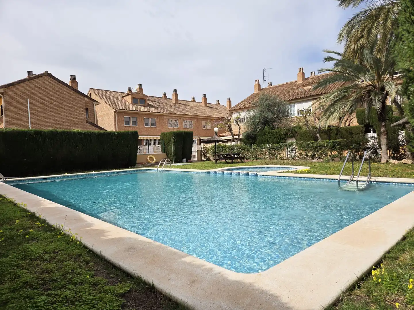 Swimming pool of Detached homes for sale in Alicante / Alacant  with Air Conditioner, Heating and Private garden