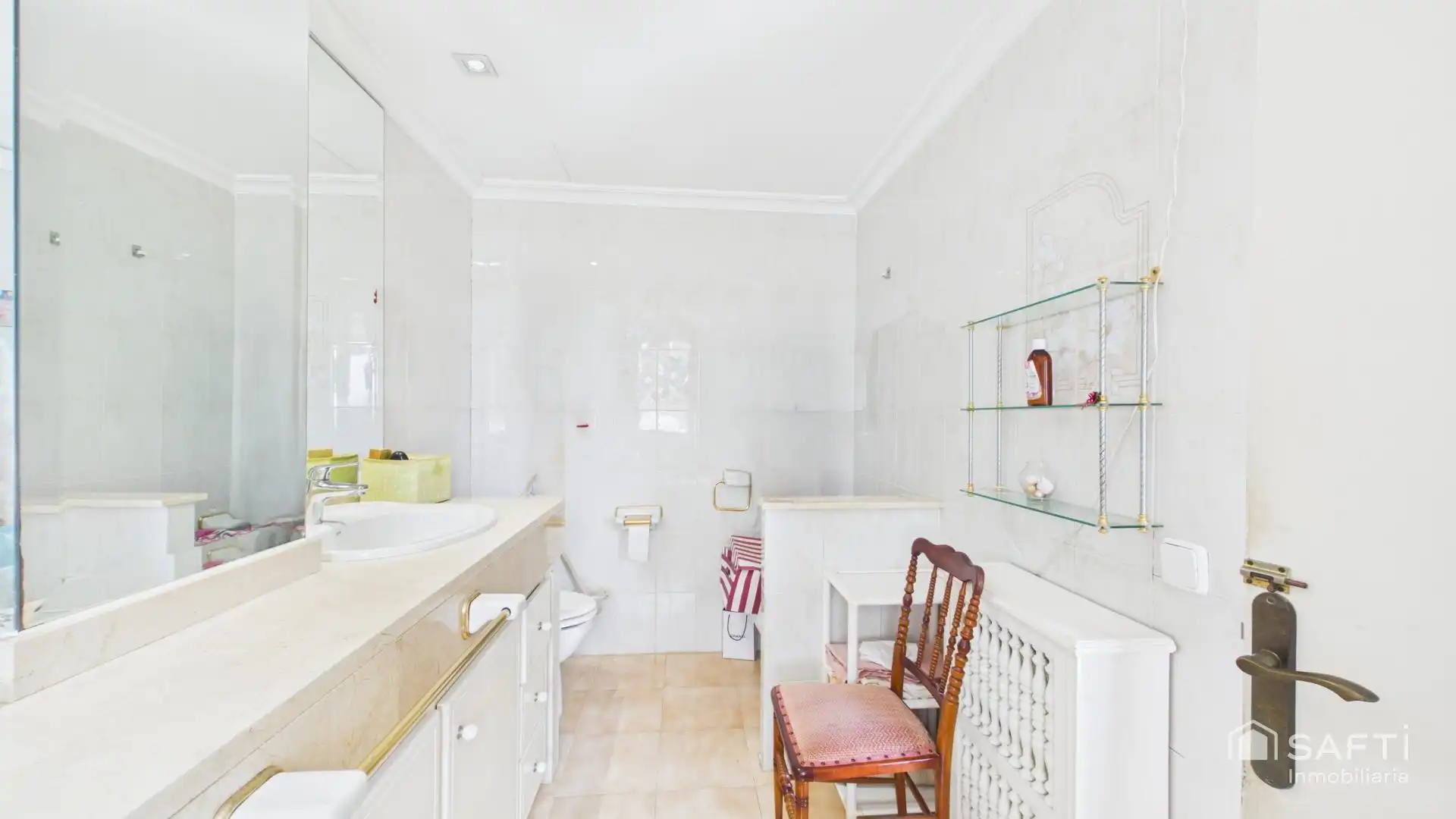 Bathroom of Detached homes for sale in Calvià  with Air Conditioner, Terrace and Balcony