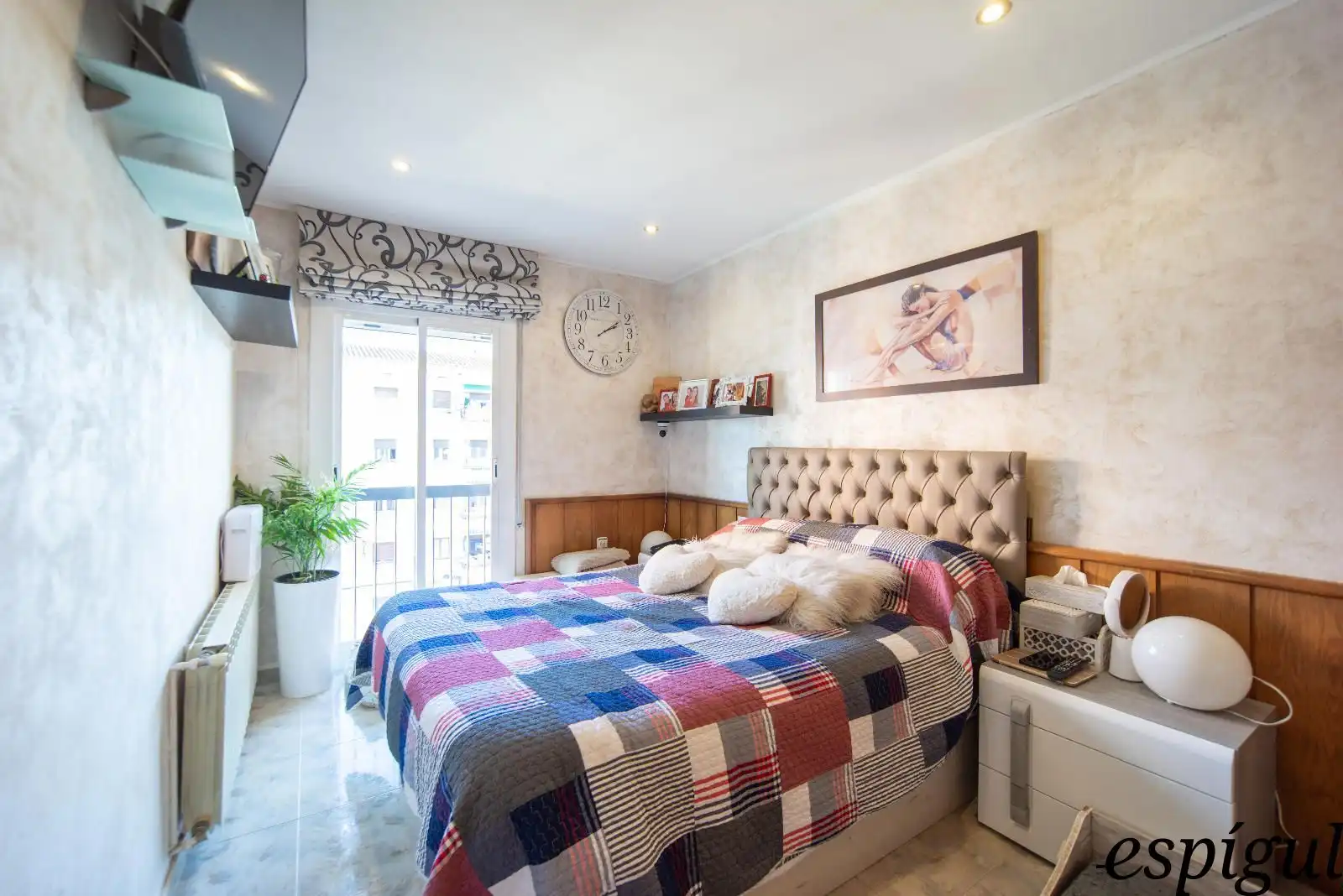 Flat for sale in Corunya, Sant Narcís