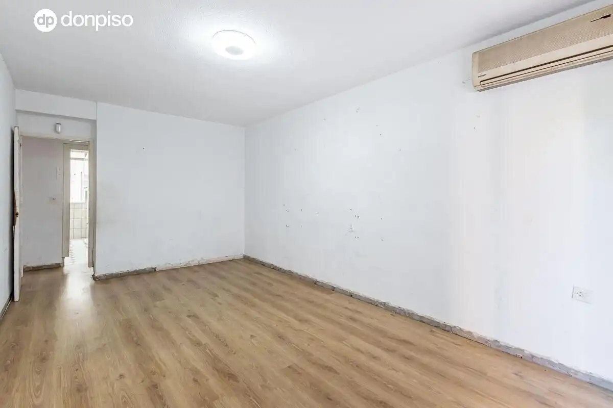 Piso en venta en Granada con Terraza