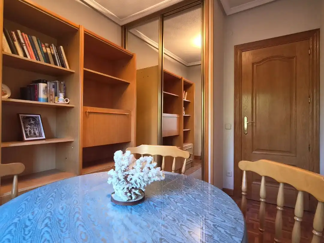 Bedroom of Flat for sale in Retiro