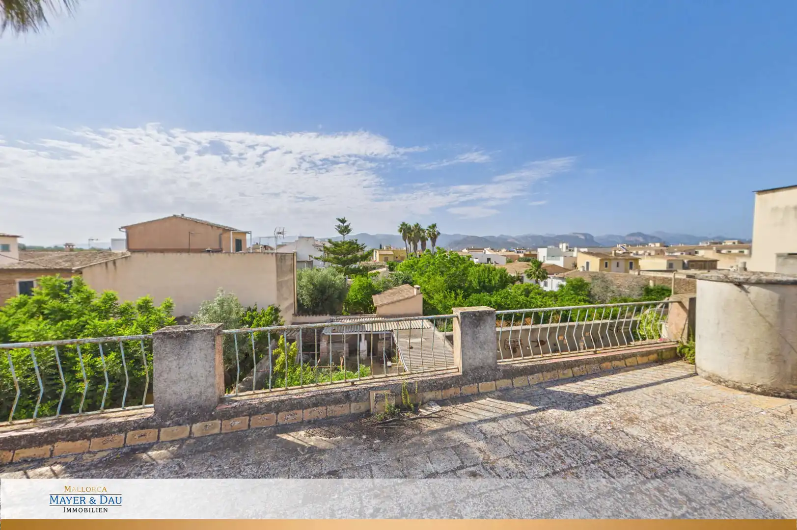 House with terrace for sale in Santa María del Camí, imagen 2