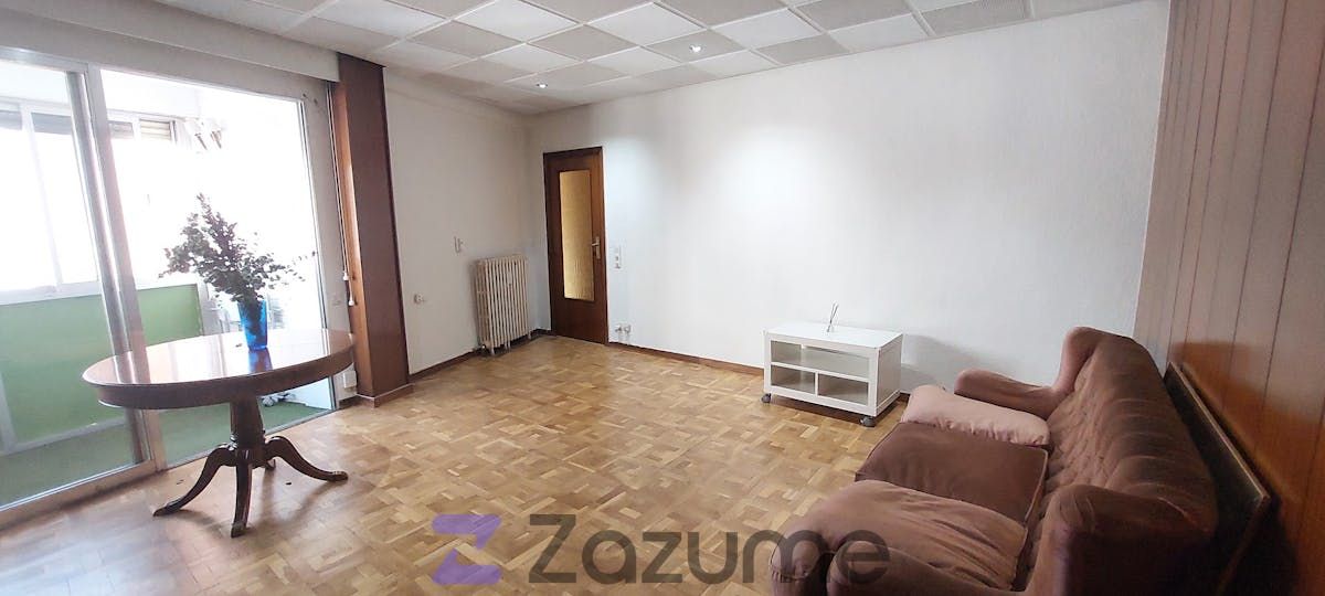 Sala d'estar de Pis de lloguer en  Madrid Capital amb Calefacció, Parquet i Forn