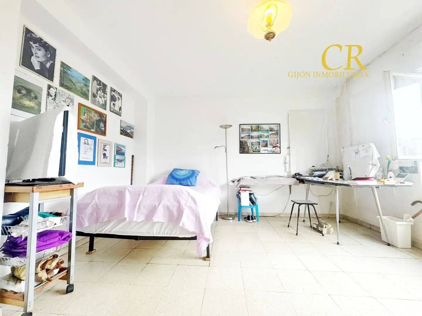 Habitación de Piso en venta en Gijón  con Amueblado