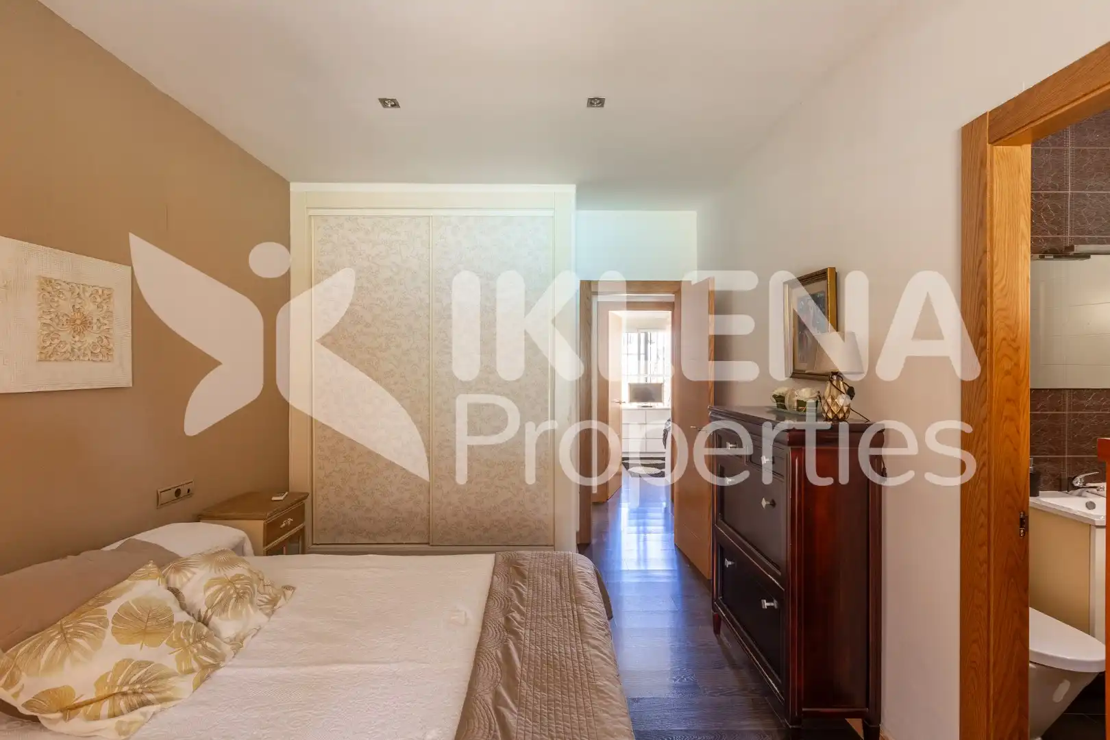 Bedroom of Houses for sale in Roquetas de Mar  with Air Conditioner, Private garden and Parquet flooring