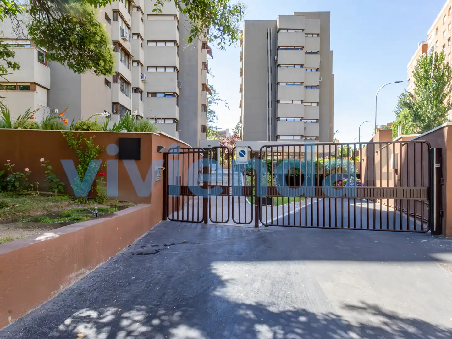 Exterior view of Flat for sale in Madrid  with Air Conditioner, Heating and Terrace