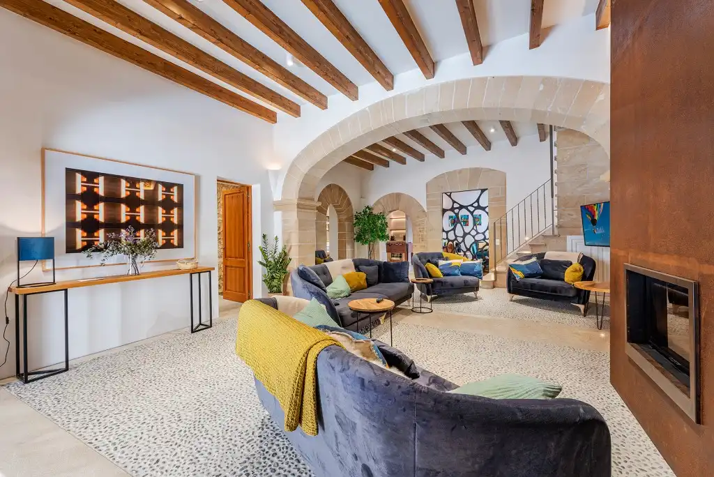 Living room of Country homes for sale in Pollença  with Air Conditioner, Heating and Private garden
